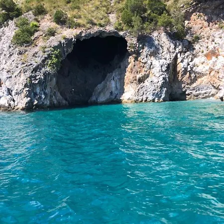 House, Cilento Coast, 60 Mt Mare Сапри